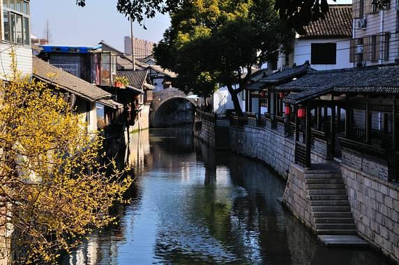 受邀出席